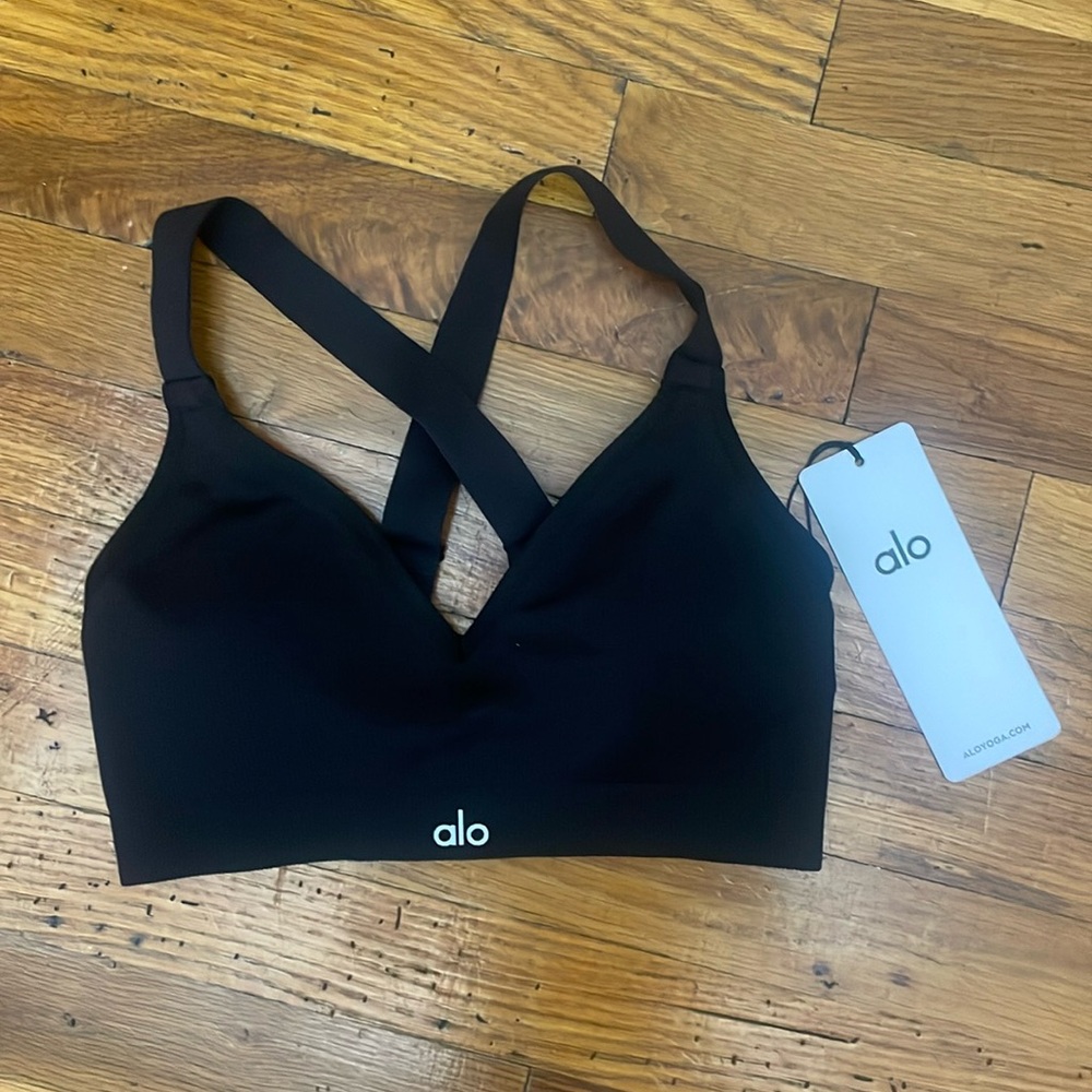 Alo Yoga seamless ribbed favorite bra size S in black brand new with tags